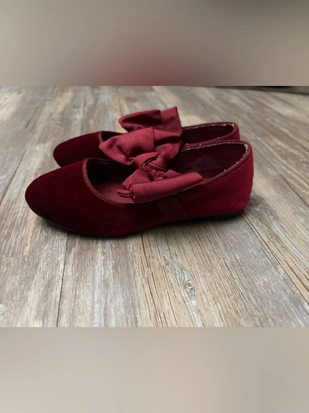 Cat & Jack Girls' Burgundy Velvet Bow Flats